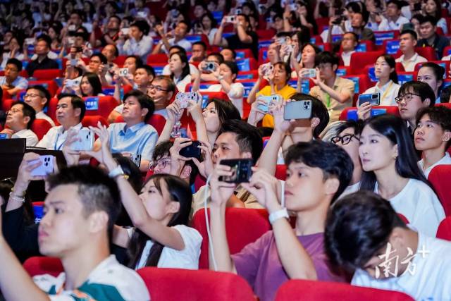 南方+ 許舒智 拍攝